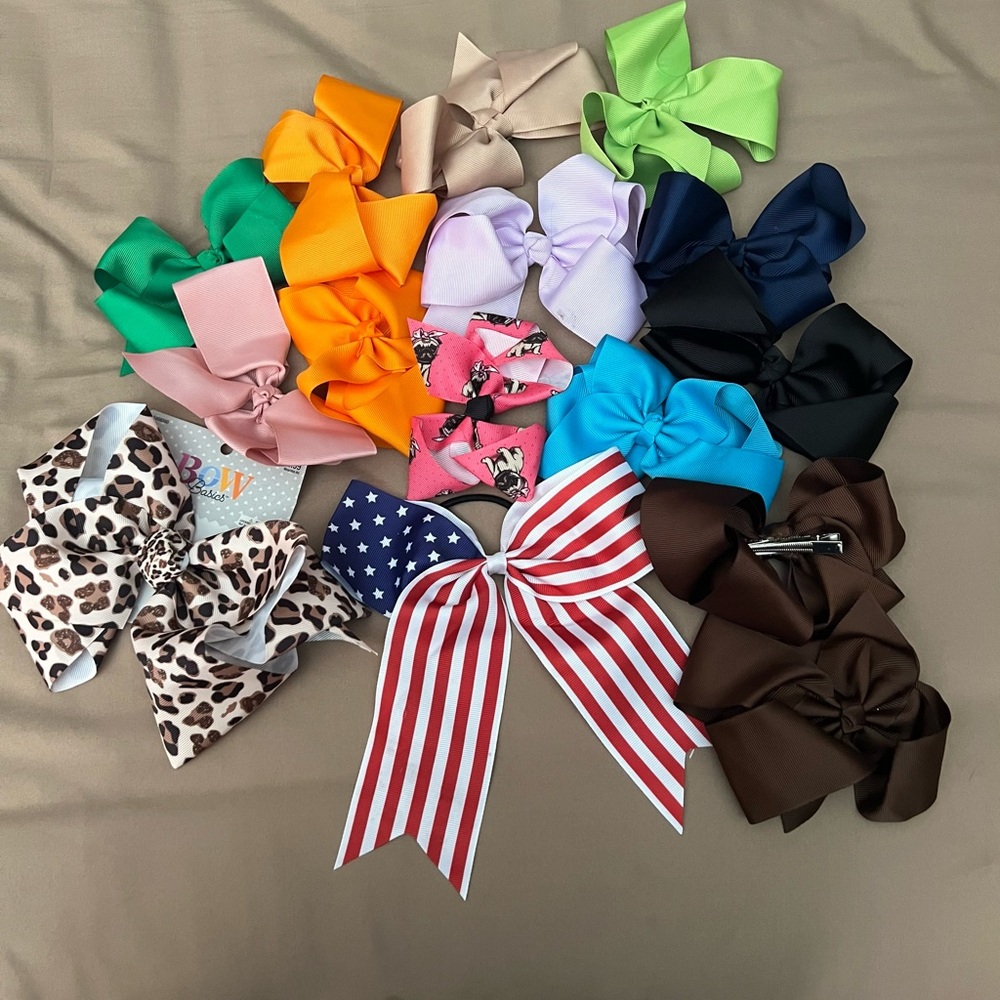 Lots of bows!